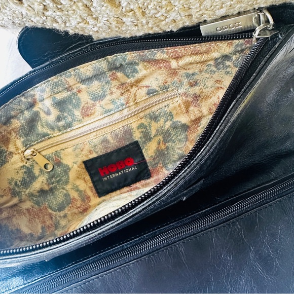 💫 Hobo Black Leather Clutch💫 - Picture 4 of 5